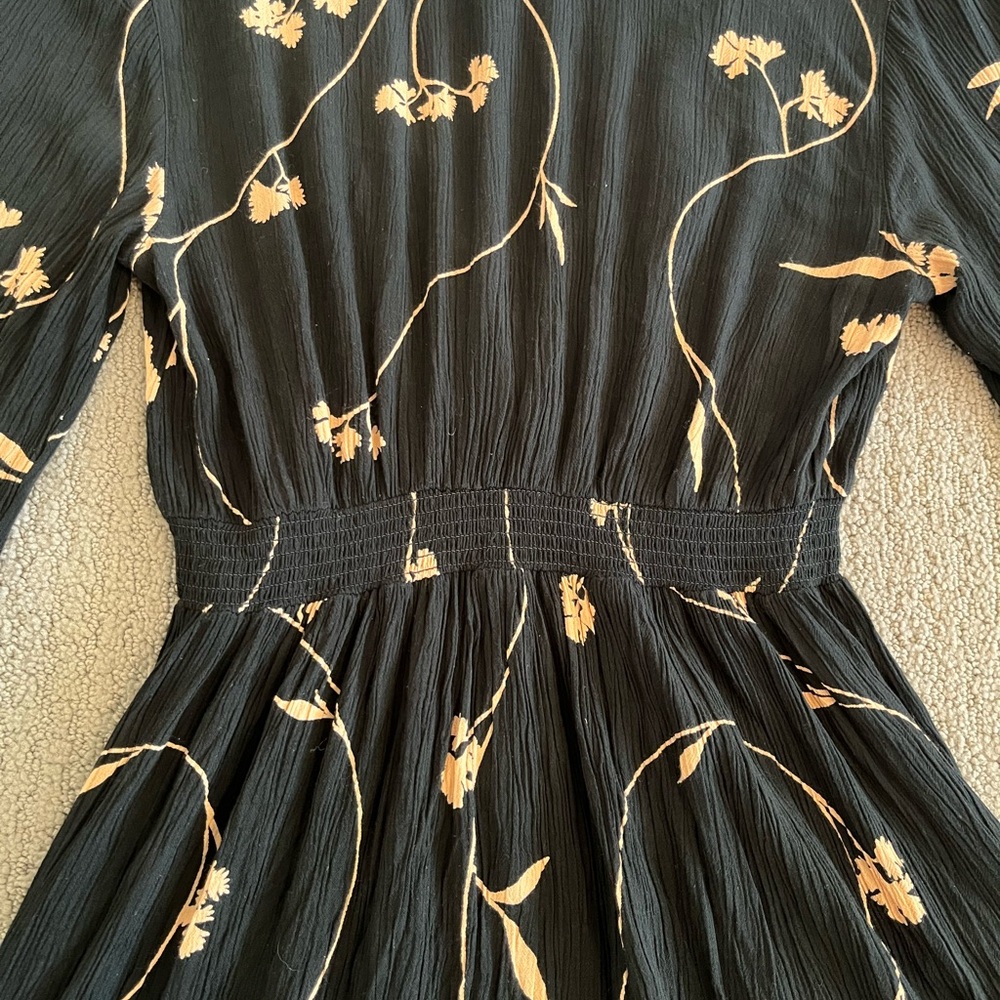 🩷 Billabong Medium Long Sleeve Floral Black Mini Dress Cute, Youthful, Preppy - Picture 4 of 10